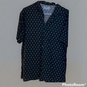 Old Navy Mens Shortsleeved Black Pineapple Casual Shirt